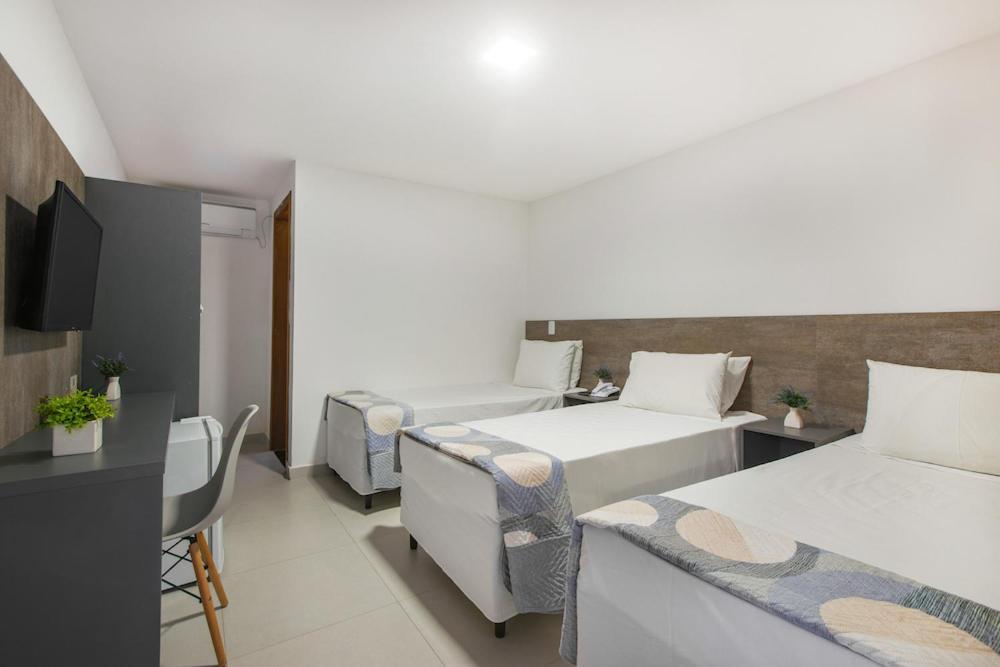 Hotel Cajueiro グァルジャー エクステリア 写真