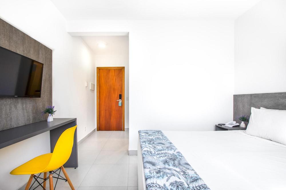 Hotel Cajueiro グァルジャー エクステリア 写真