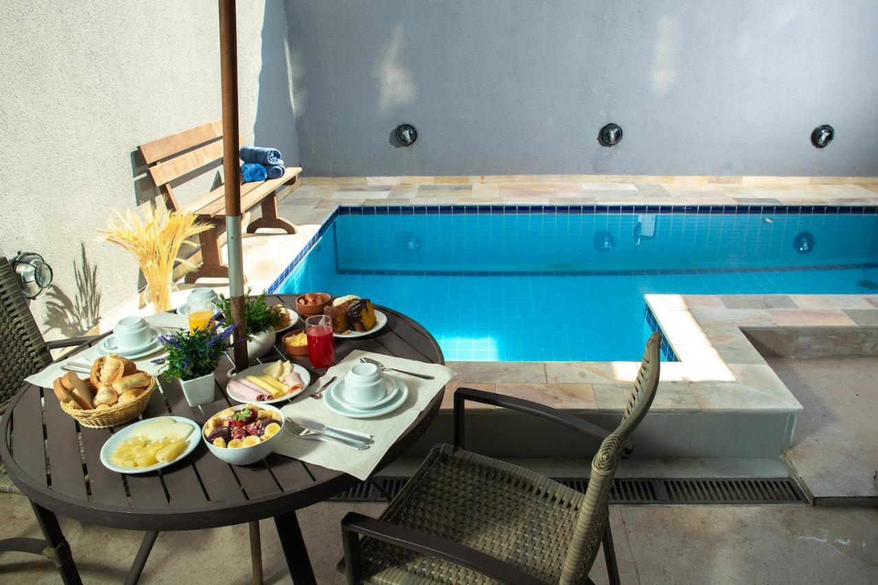 Hotel Cajueiro グァルジャー エクステリア 写真