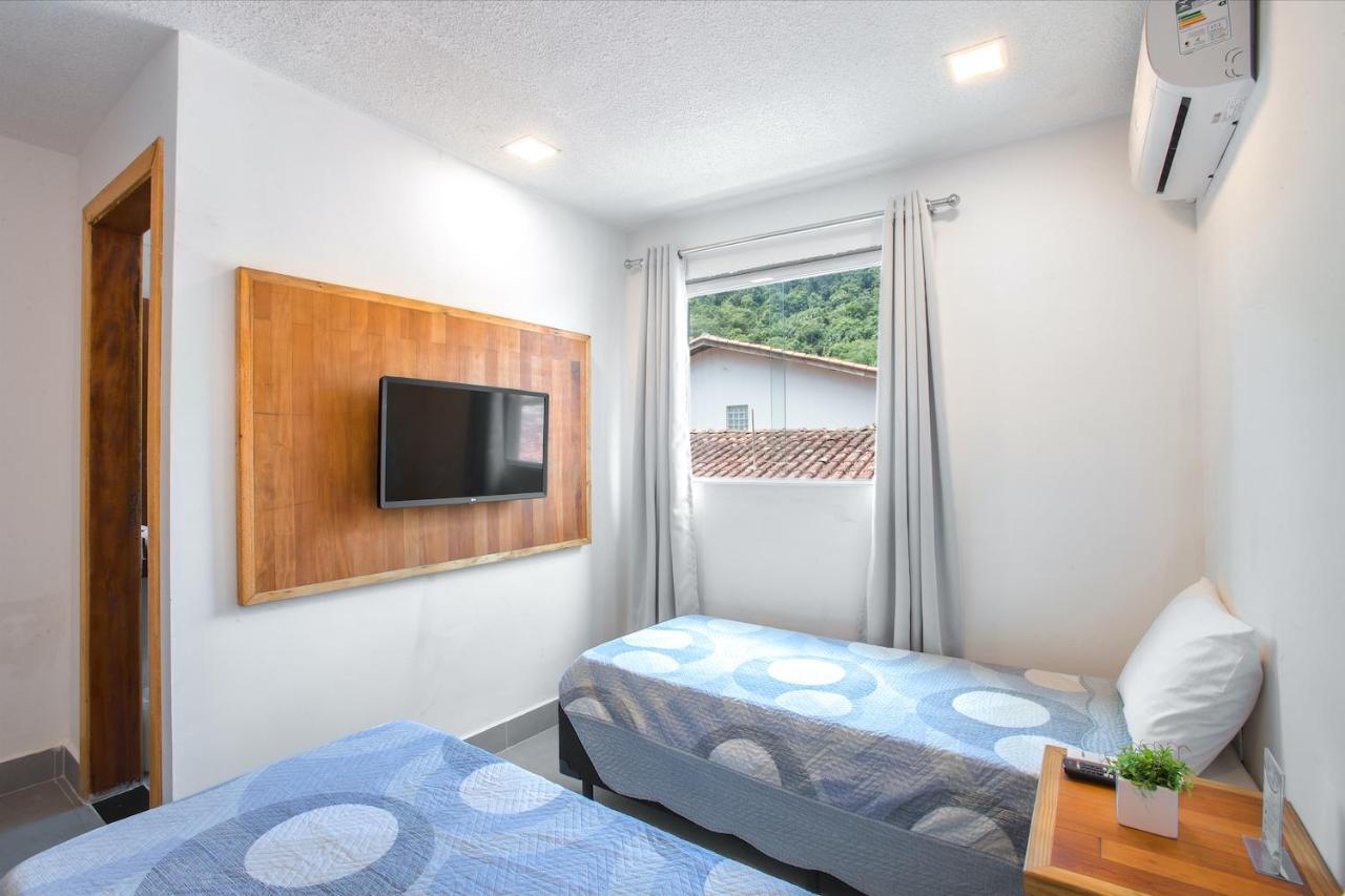 Hotel Cajueiro グァルジャー エクステリア 写真